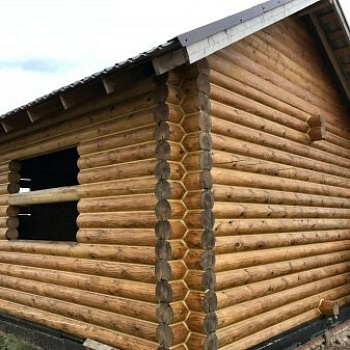 Деревянный дом из бревна